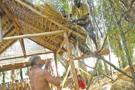 Un toit pour les grillades d'Oro