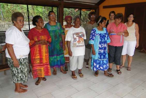 Les femmes touchent leur dû