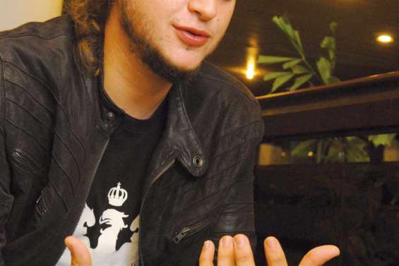 « Parler du pays  avec les images »