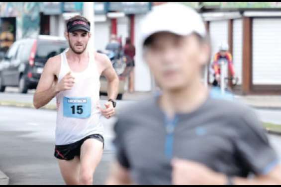 Qui succédera à Warburton ?