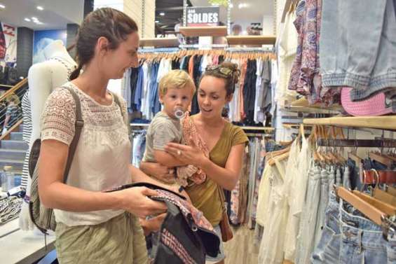 Soldes : les commerçants de Kenu-In ont le sourire