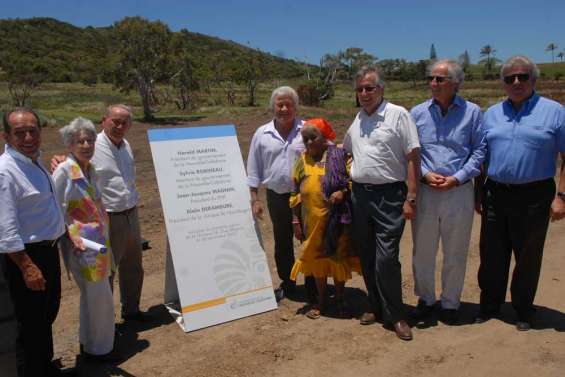 Signature du bail de la future clinique privée