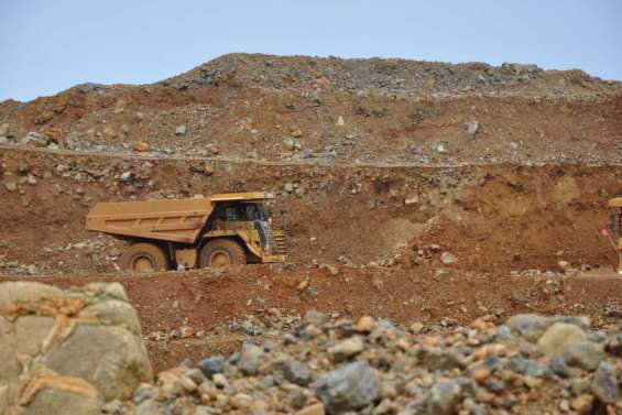 Le FSI entre, Areva sort