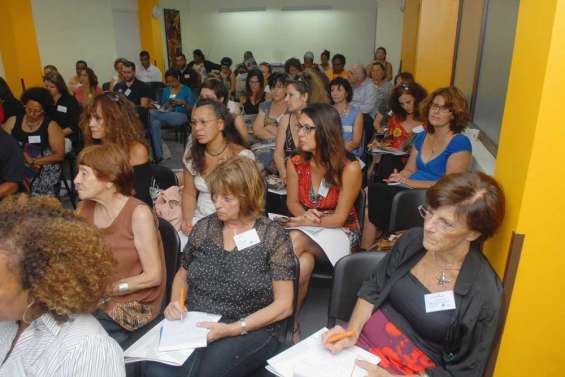 Un séminaire sur la condition féminine