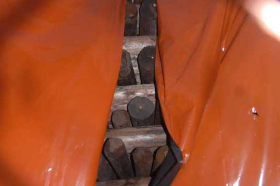 Les poteaux toxiques retournent à l'envoyeur