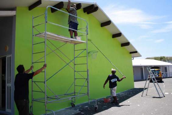 Les ouvriers en classe d'été