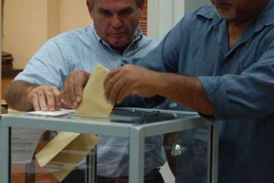 Les suppléants sont élus