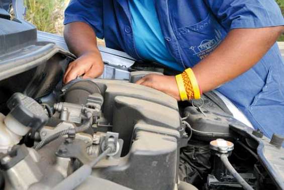 Colette Sivitongo, 17 ans Mécano girl