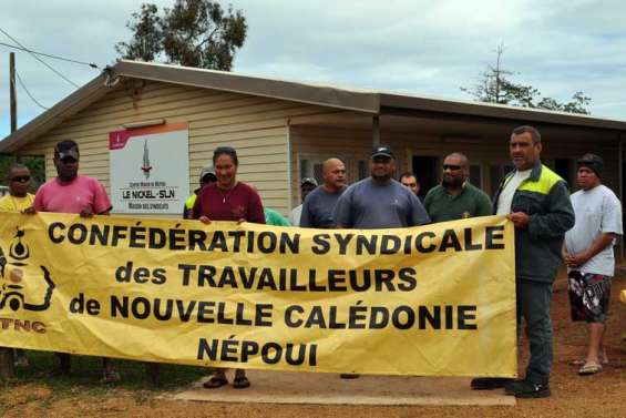 Le centre minier de Népoui bloqué