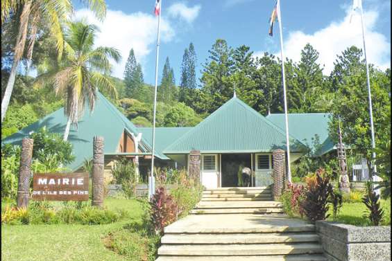 Qui compose le conseil municipal ?