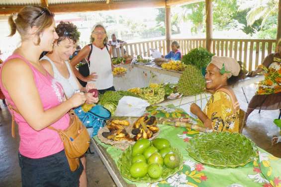 Le marché assure le relais