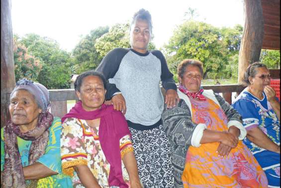 Loly parmi les siens