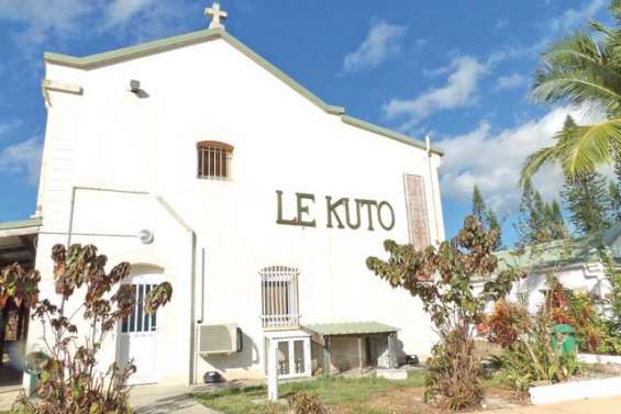 Fermetures à répétition au centre interarmées de Kuto