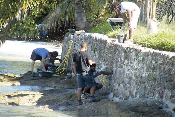 Arrêt des travaux au petit wharf