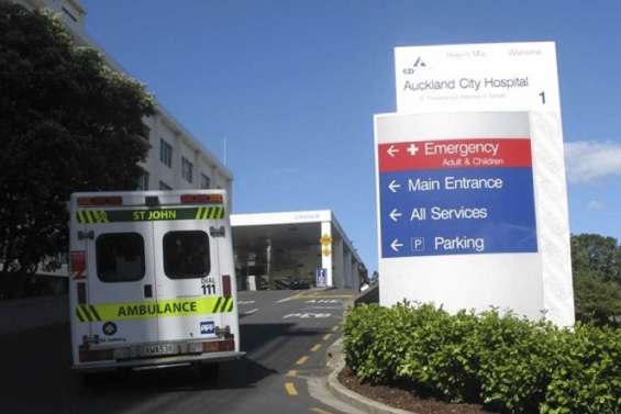 Une femme perd son bébé