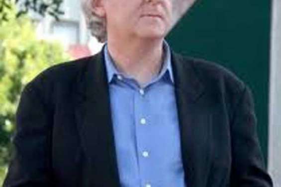 James Cameron s'installe 