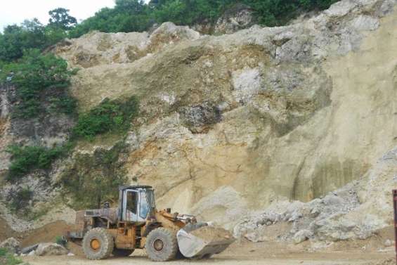 Du calcaire pour Goro