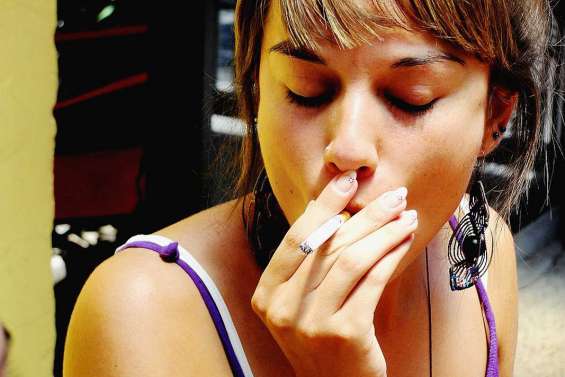 Trop jeune pour fumer