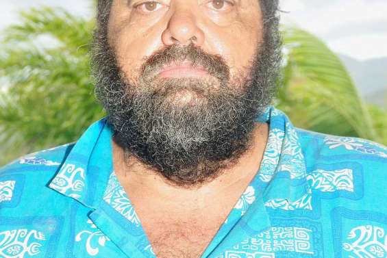 « Plus de démocratie »