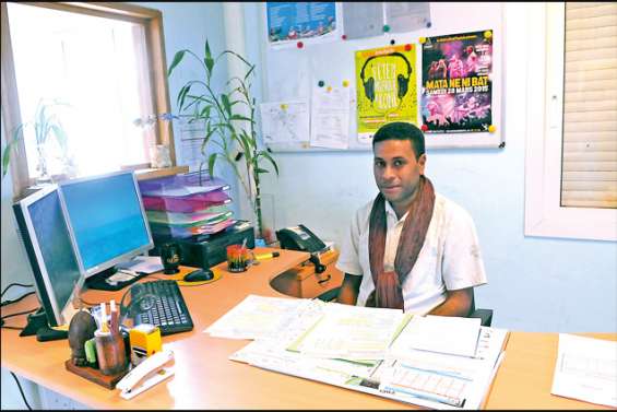 Retrait des dossiers à la villa Sap