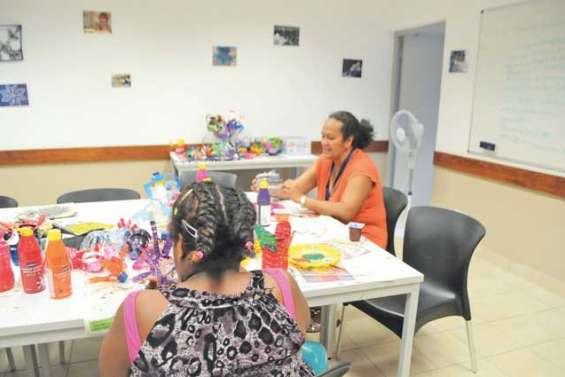 Maison de l'enfance, premiers pas d'une nouveau-née