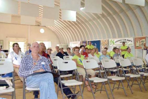 Le Kiwanis en visite à Tiébaghi