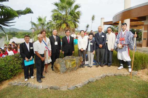 La commune à l'heure japonaise