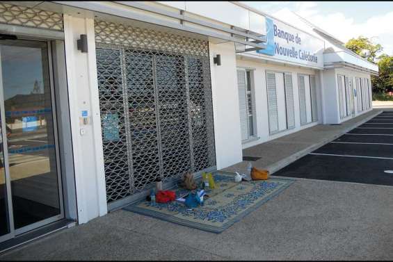 La Brousse touchée aussi  par la grève dans les banques