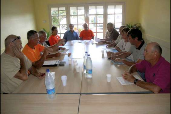 Les éleveurs toujours sous pression