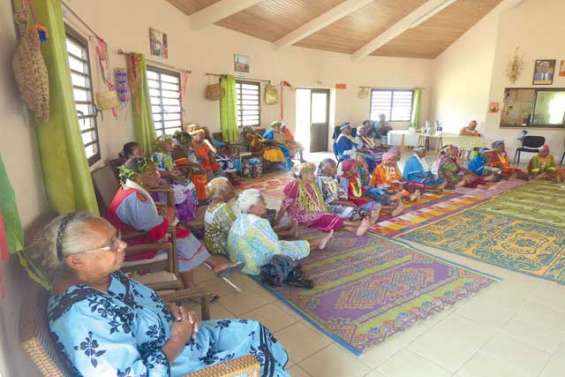 Les seniors fêtent Noël toute une journée