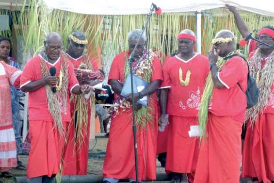 Wé mise sur le chant pour honorer sa culture