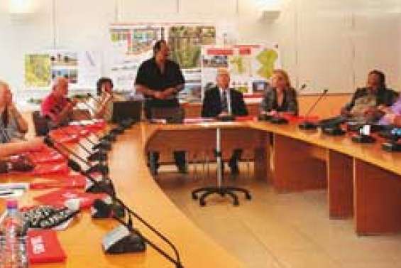 La commune séduit le CES