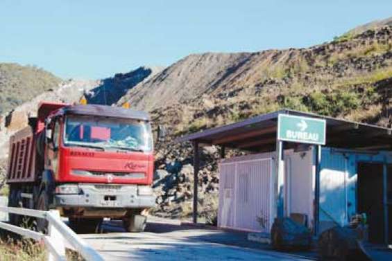 Touche pas la forêt sèche