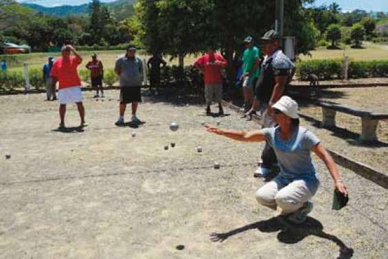 Longue journée pour les boulistes