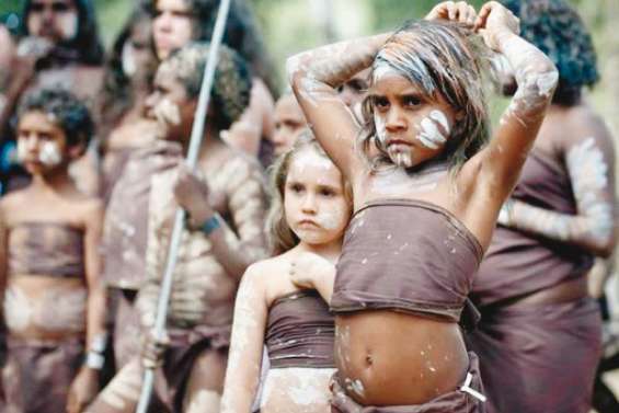 Marche forcée vers l'anglais