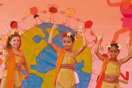 Léonie-Avril autour du monde