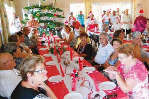 Les anciens fêtent Noël