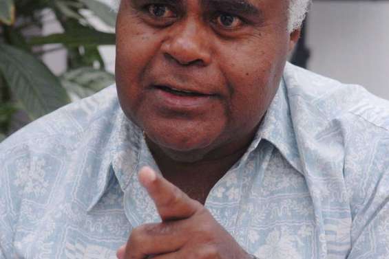 Simon Loueckhote candidat au perchoir