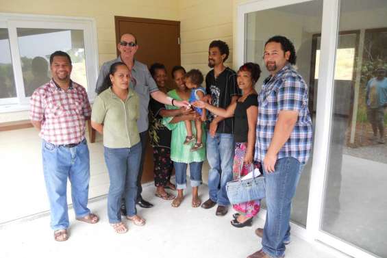 Deux maisons avant Noël