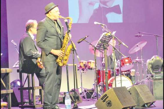 Le blues s'étend sur Nouméa