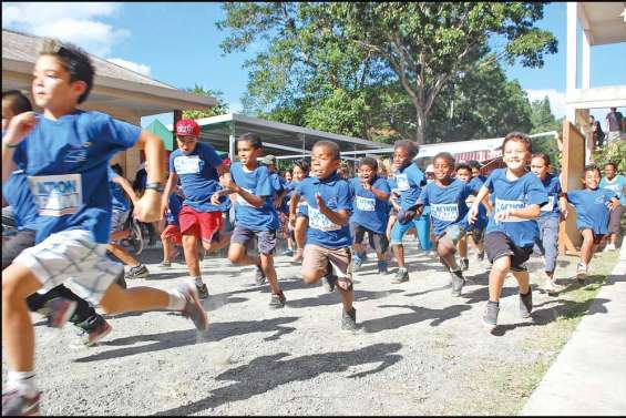 Les élèves courent pour le Vanuatu