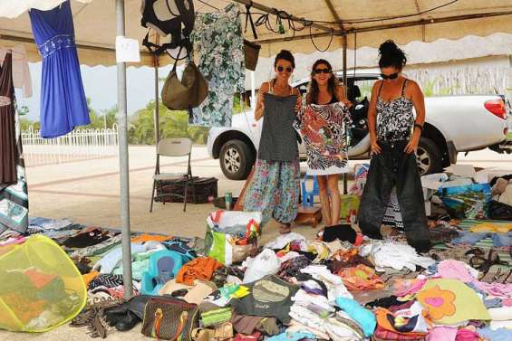 Les agents de la mairie  vident leur grenier