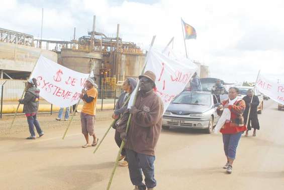 Opération escargot à Goro