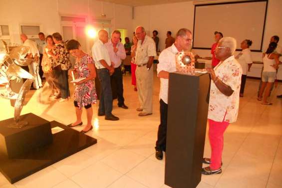 Métamorphose poursuit sa route