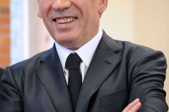 François Bayrou : « Je souhaite que la Calédonie reste Française »