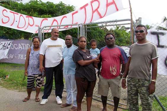 Les voitures au garage