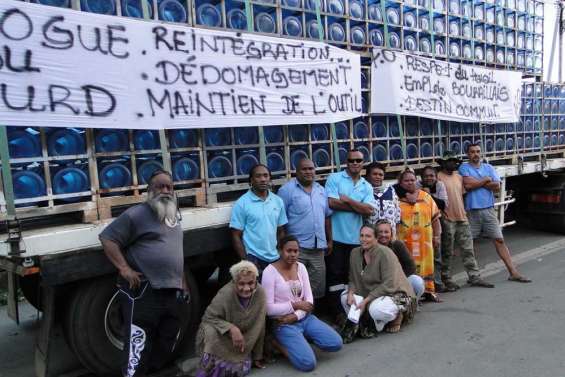 Le mouvement se durcit