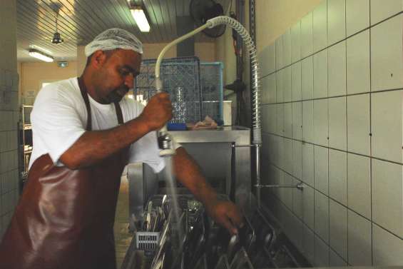 Les hommes à tout faire toujours en grève