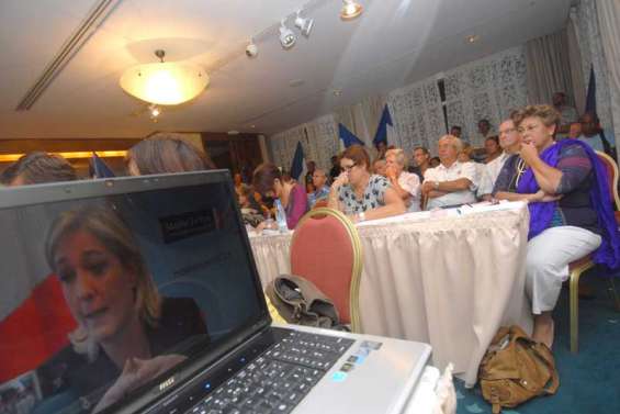 Marine Le Pen veut dégeler le corps électoral