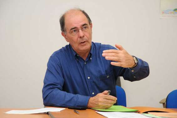 Le vice-recteur s'en va